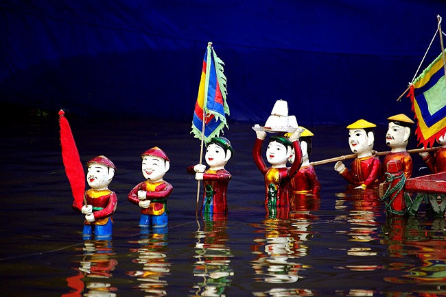 Hoan Kiem Lake 5