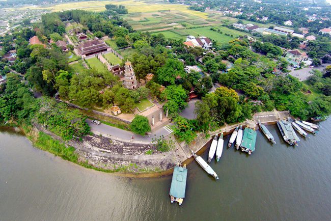 Thien Mu pagoda 1